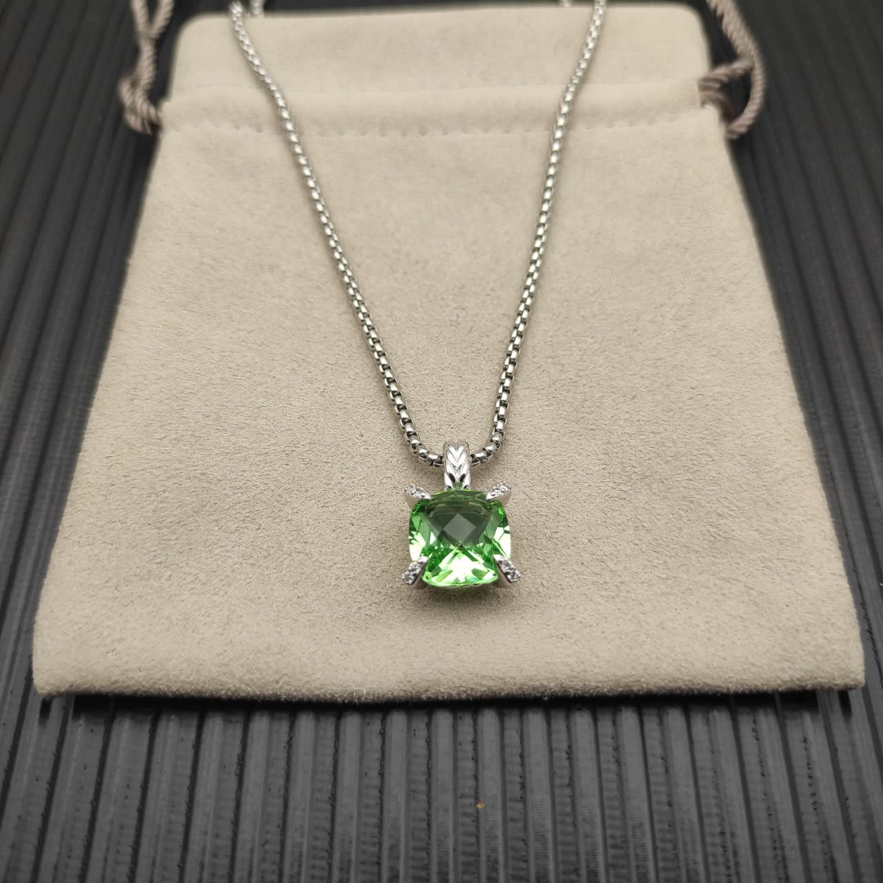 David Yurman Emerald Green Pendant Necklace